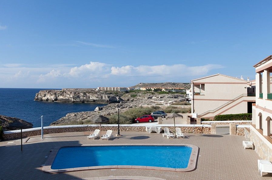 Apartamentos Moon Dreams Cabo De Banos Кала-эн-Бланес Экстерьер фото